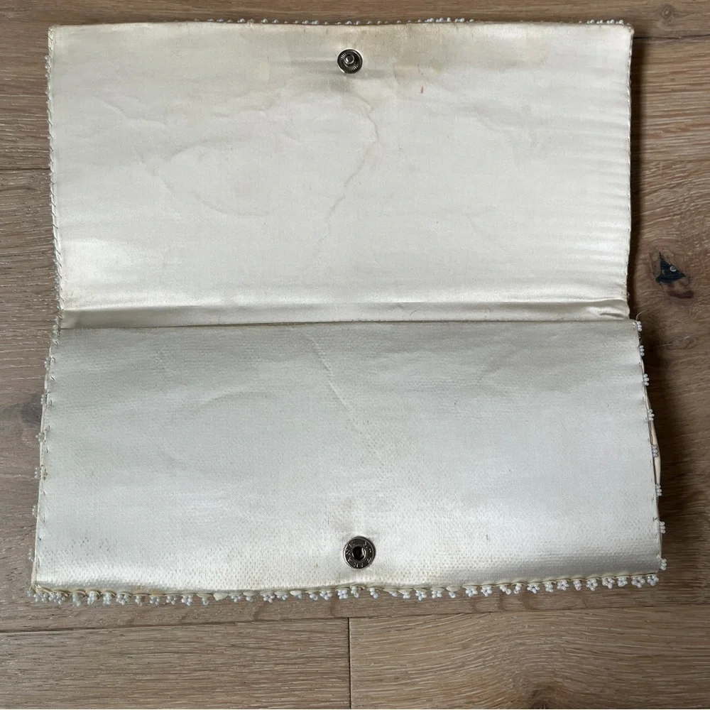 La Regal LTD vintage beaded clutch *J1